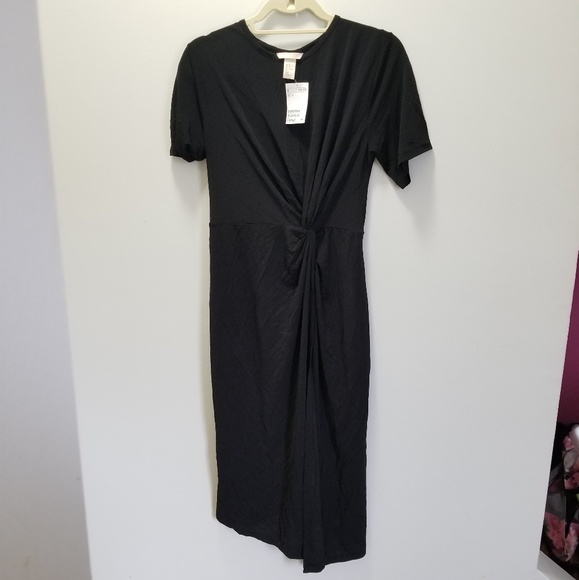 H&M Dresses & Skirts - NWT Black H&M Midi Dress with Slit
